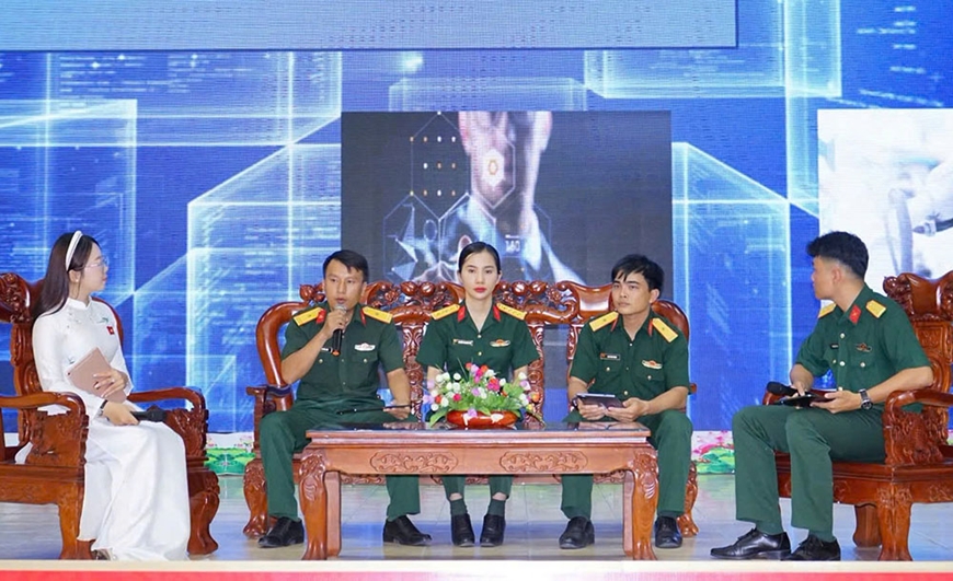 Xây dựng đội ngũ báo cáo viên trẻ bản lĩnh, sáng tạo
